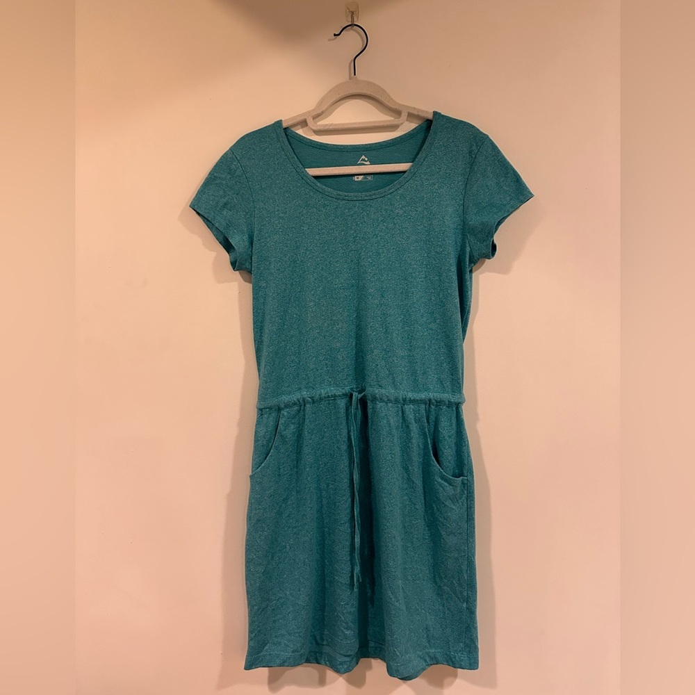 Alpine Design short sleeve pocket dress